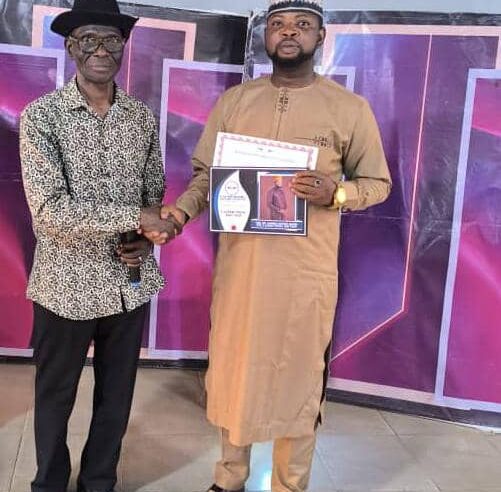 Hon Lukman Akanbi, MD/CEO of D.Lukam Travels and Tours, Honoured as Best Travel Agency of the Year 2024