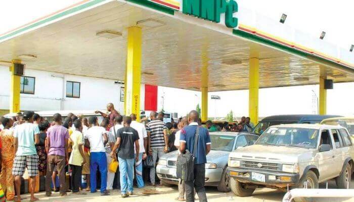 Price War: Oil Marketers Dump NNPCL Franchise, Rebrand Filling Stations