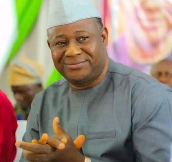 Barr Akeem Agbaje Felicitates Hon Segun Odebunmi Bunvic on His Birthday